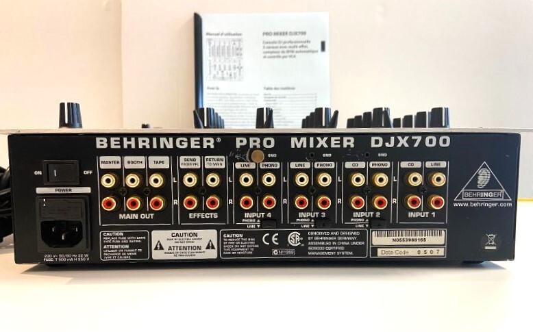 Behringer DJX700