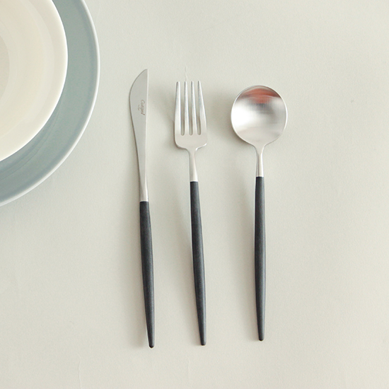 クチポールのカトラリー/ブラック デザートスプーン