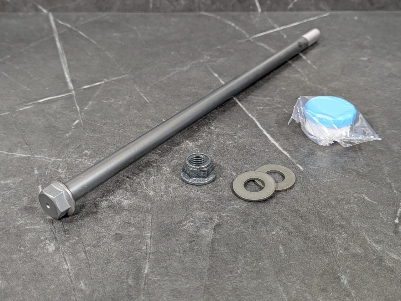 Partyup 強化アクスルシャフト｜6型シグナスグリファス専用！剛性