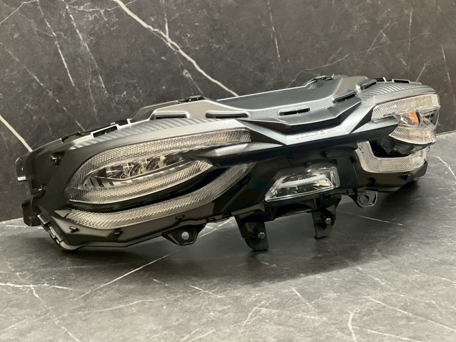 KOSO 3D LEDテールキット｜シグナスX 5型対応｜流れるウインカー搭載