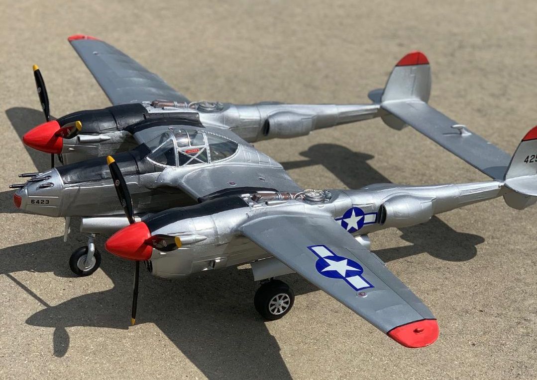 P38 Lightning - Paul K. Guillow, Inc.