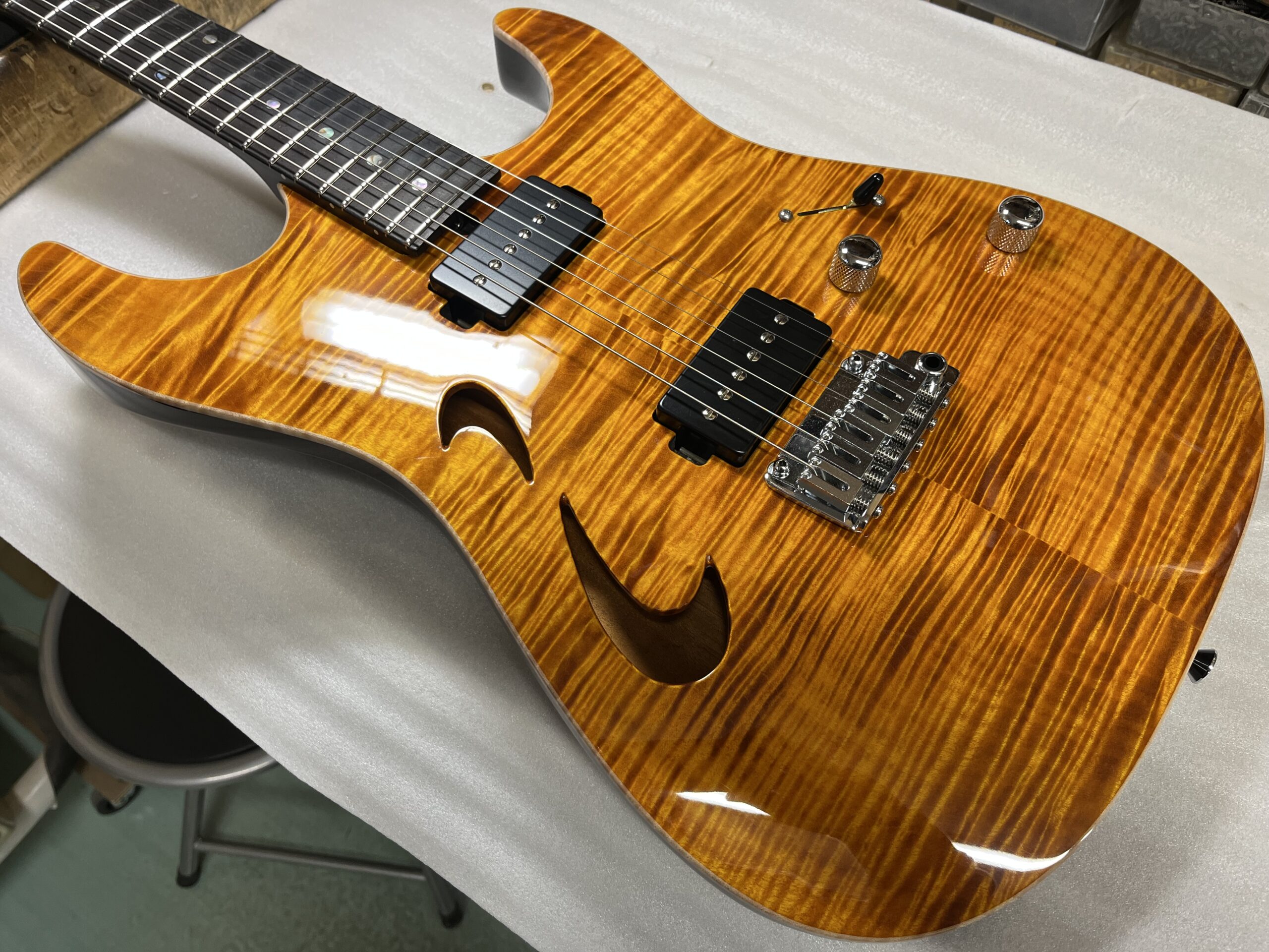 DST-Hollow22,MH-Ltd-ソエジマトシキModel · T's Guitars
