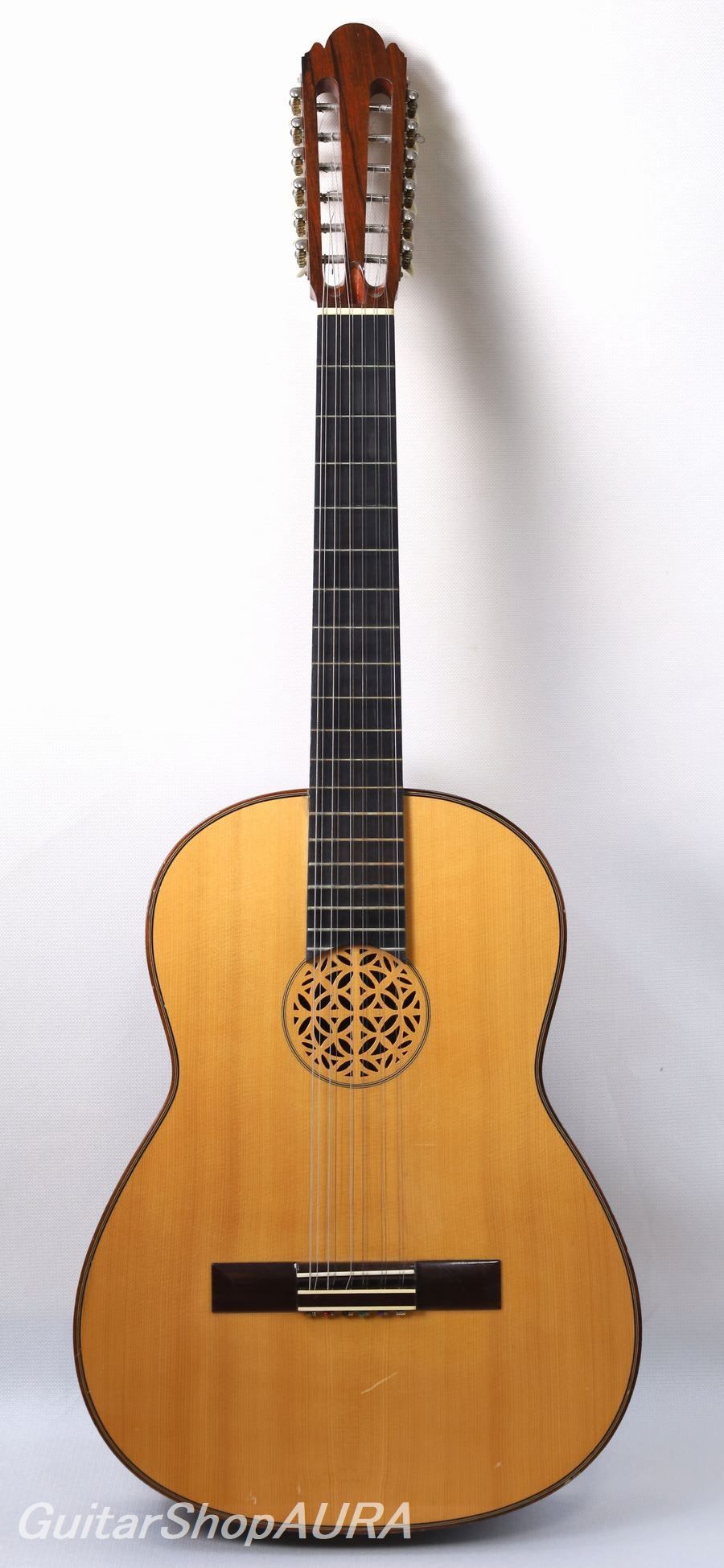 AURA 手工ギターカタログ