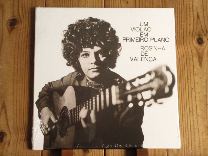 ブラジルを代表する女流トップ・ギタリスト、ホジーニャヂヴァレンサの