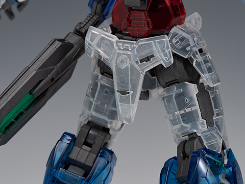 Review The Gundam Base Limited RG 00 Qan[T] Full Saber Clear Color
