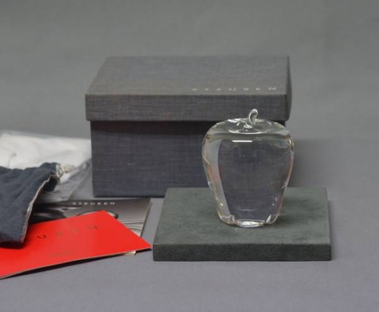 スチューベンSTEUBEN りんご APPLE 和光扱い 箱、台付き | D-plus-stock