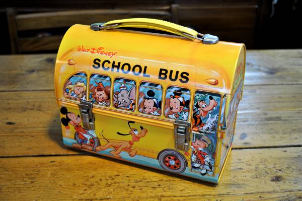 USA製 ディズニー ヴィンテージ スクールバス型ランチボックス | D