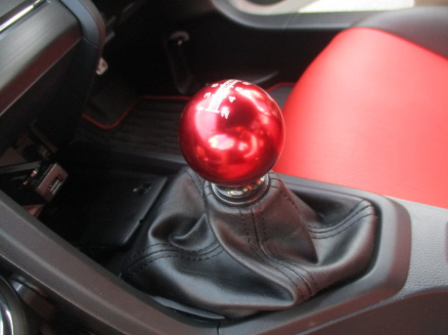 ホンダS660に無限シフトノブを付けてみました。｜交通事故修理／キズ