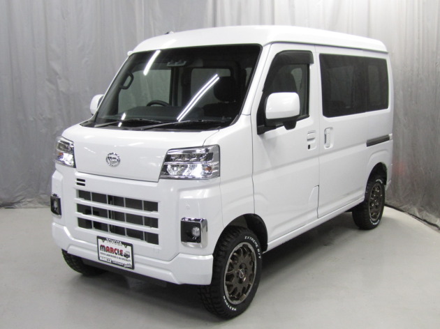 R4年式ハイゼットカーゴ クルーズターボ！4WD！新品リフトアップキット