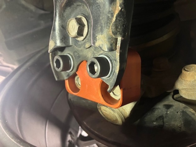 プリウス ZVW55 キャンバーアダプター 取り付け！｜チューニング