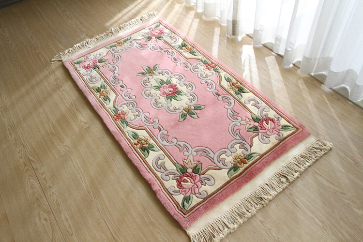 天津緞通 上質のウールを使用した手織り絨毯 ＃239 69×122cm ピンク