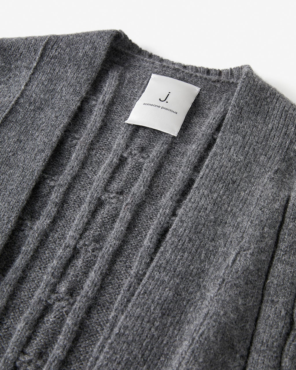 ロイヤルアルパカ・ケーブル編みロングカーディガン/DoCLASSE