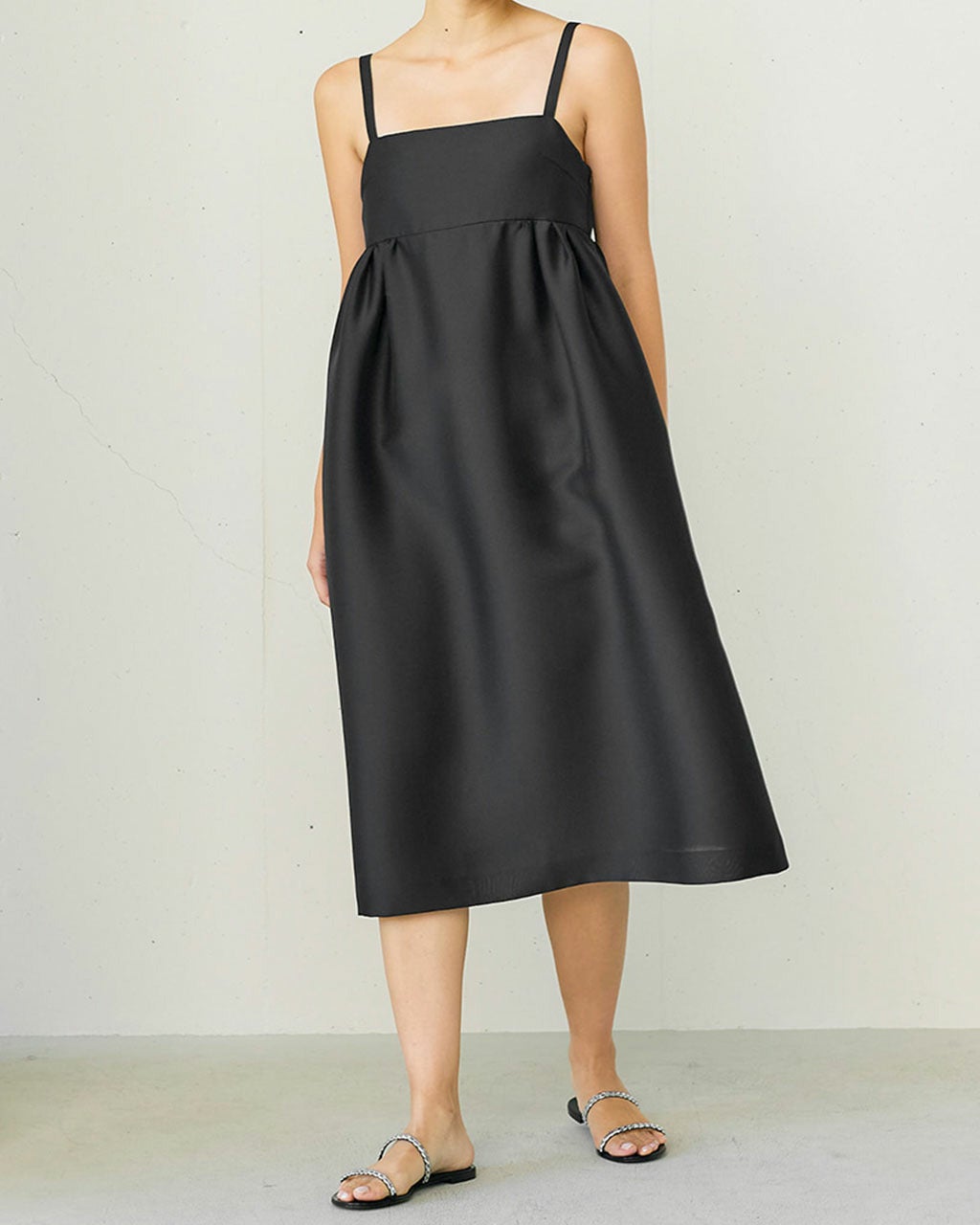 オクタダブルクロス・コクーンキャミワンピース/DoCLASSE