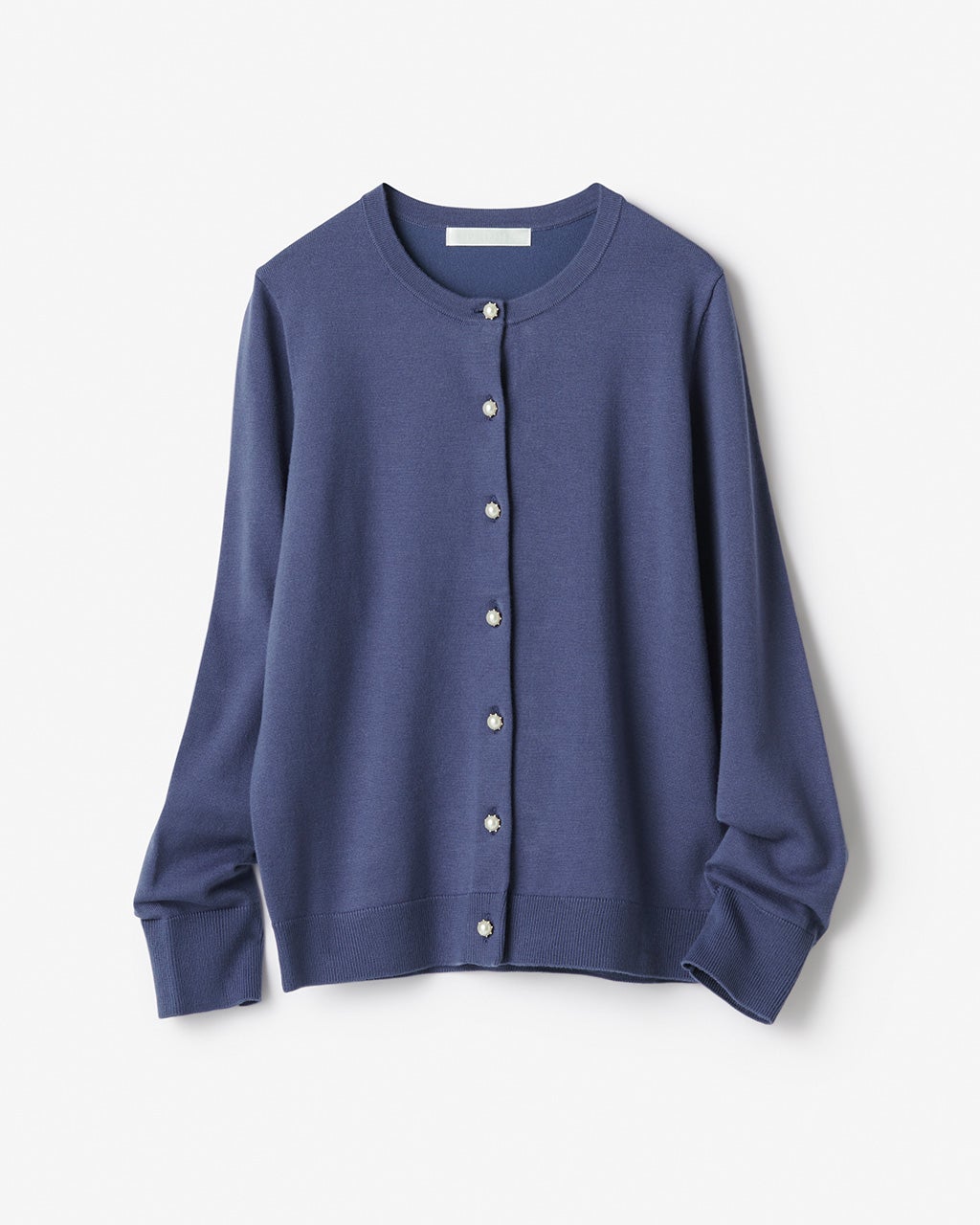パールボタン・天竺カーディガン/DoCLASSE