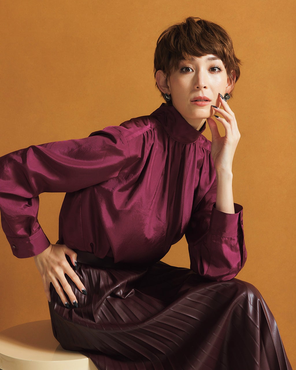 ライトシルキー・ハイネックブラウス/DoCLASSE