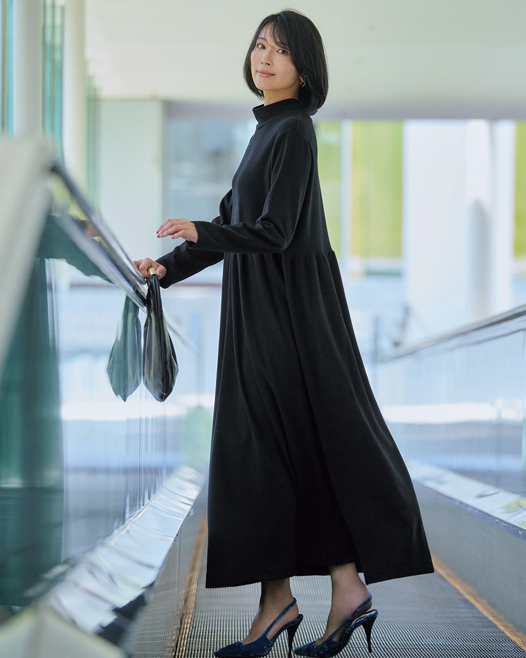 ウール混ストレッチ・ウエストギャザーワンピース/DoCLASSE