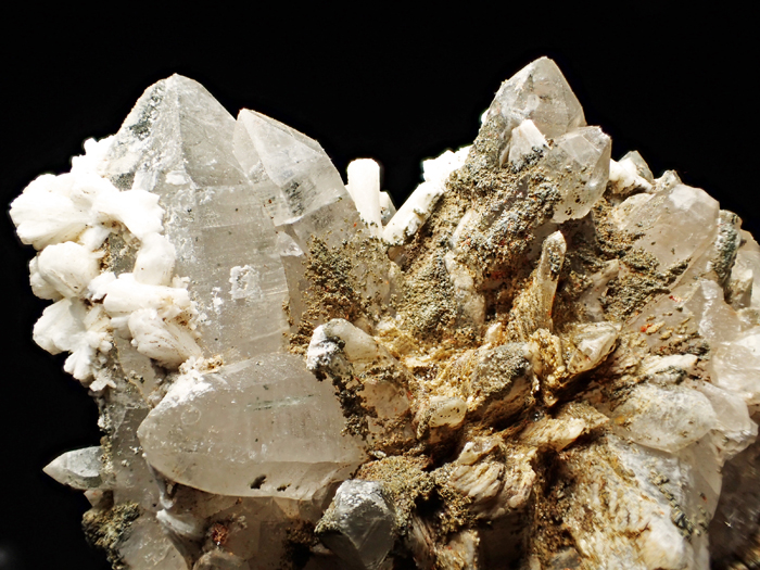 神奈川県玄倉産 水晶＆束沸石 (Quartz & Stilbite / Japan) - 鉱物標本