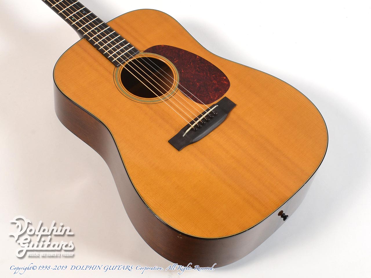 C.F.Martin D-18V|ドルフィンギターズ