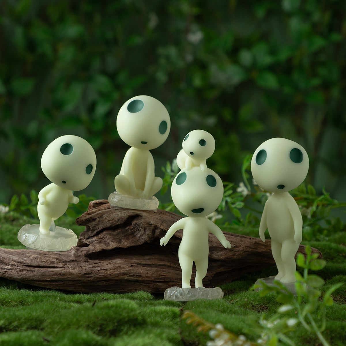 もののけ姫 コダマの置物 ぽってりコダマ | どんぐり共和国そらのうえ店