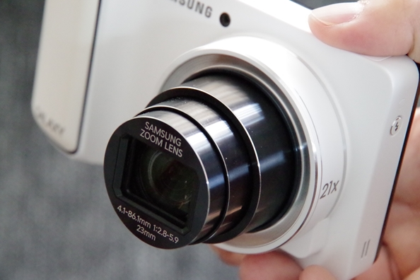 Androidデジカメ「GALAXY Camera」をレビュー：開封～外観編 – ゼロ