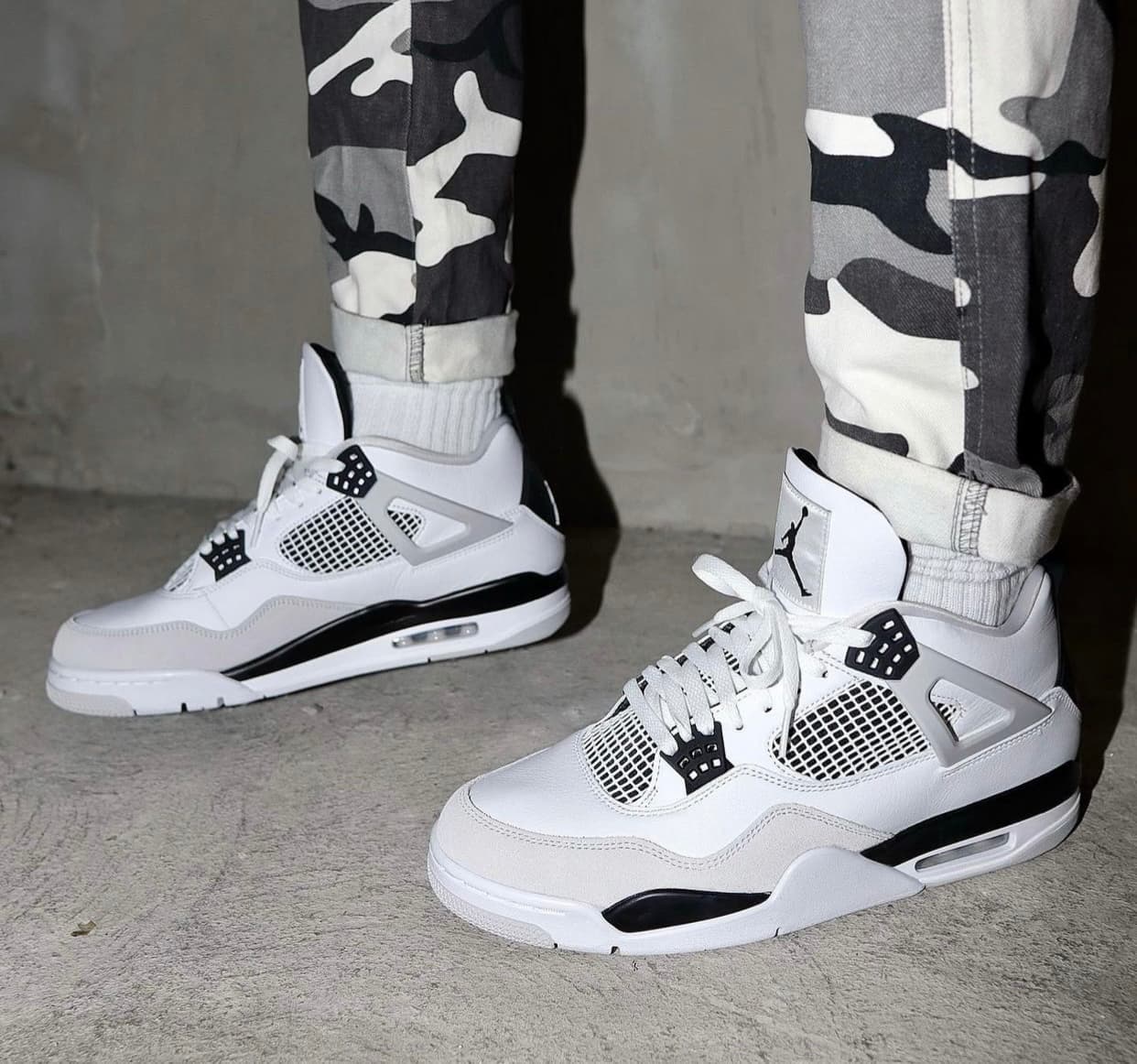 Air Jordan 4 