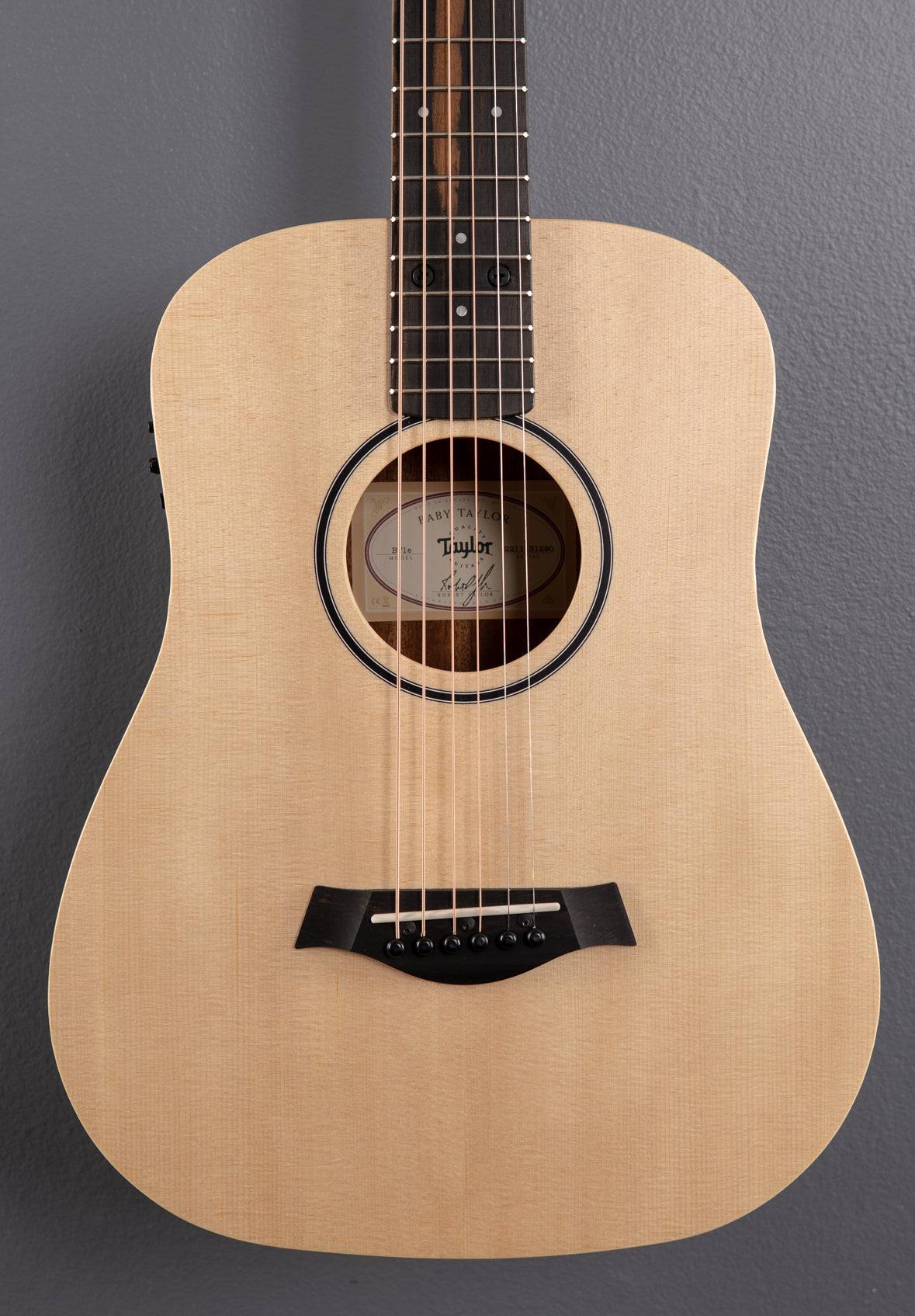 Baby Taylor (BT1e) – Dave's Guitar Shop