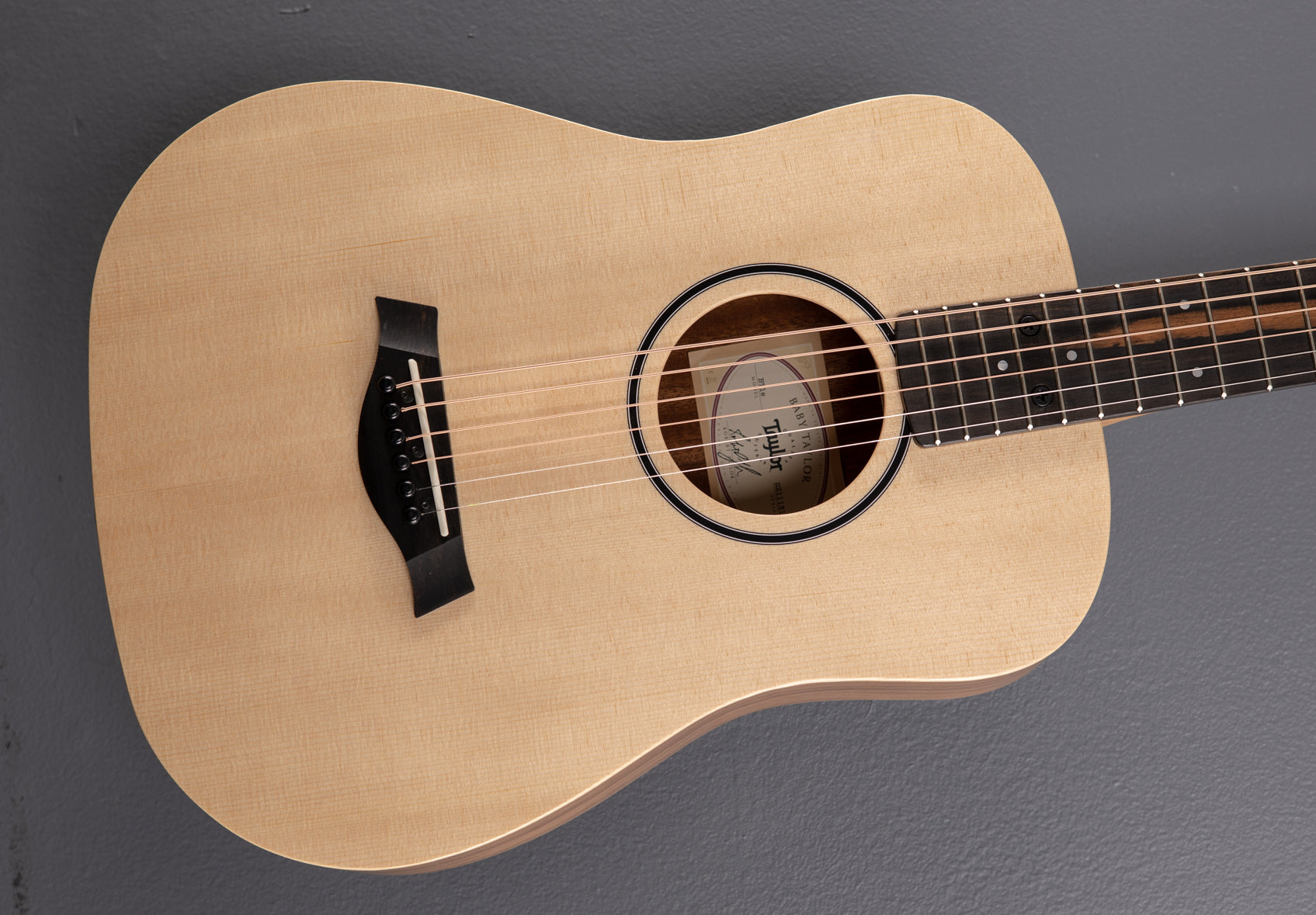 Baby Taylor (BT1e) – Dave's Guitar Shop
