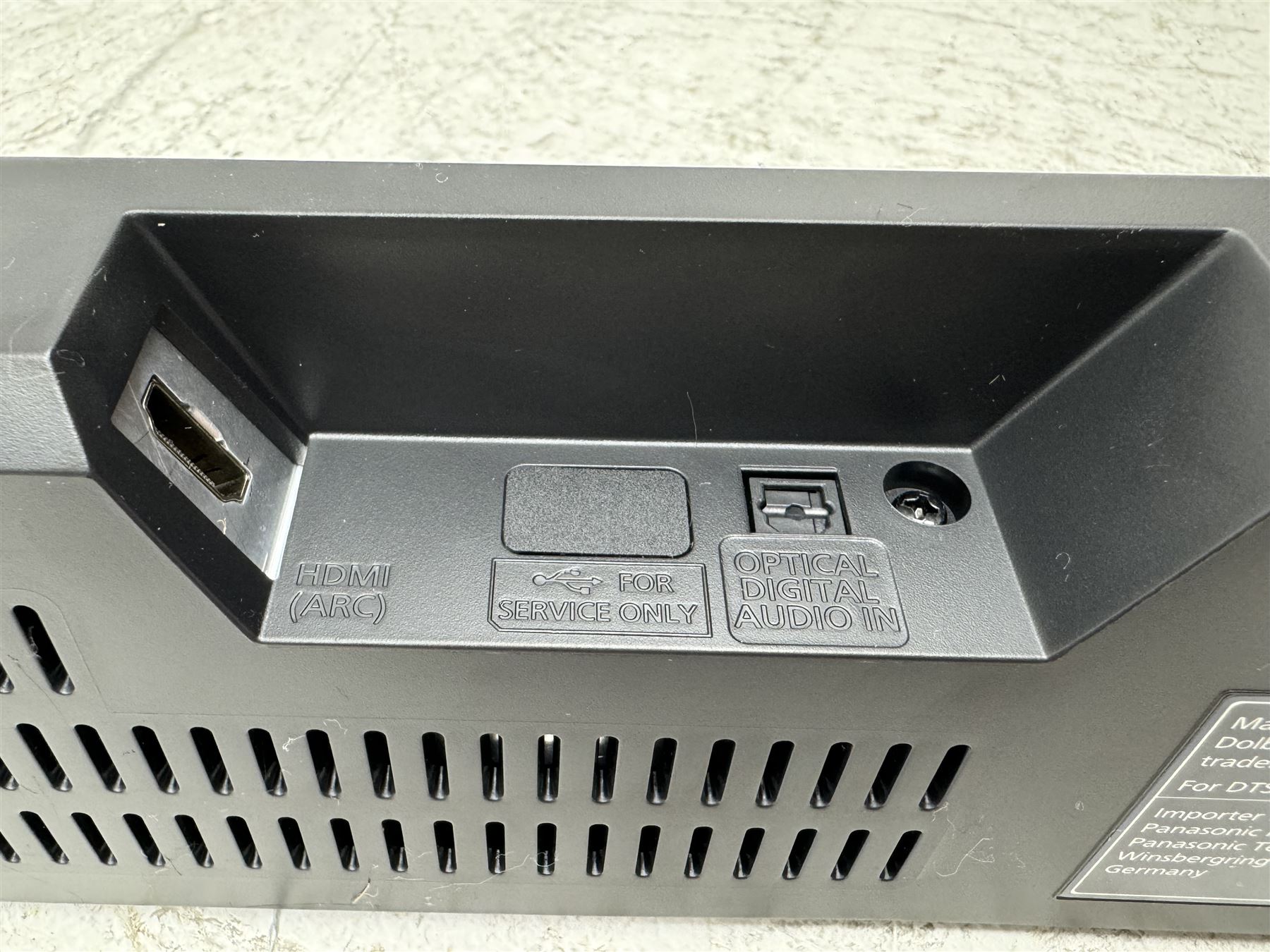 Panasonic wireless soundbar and cinema system; SU-HTB48 | White