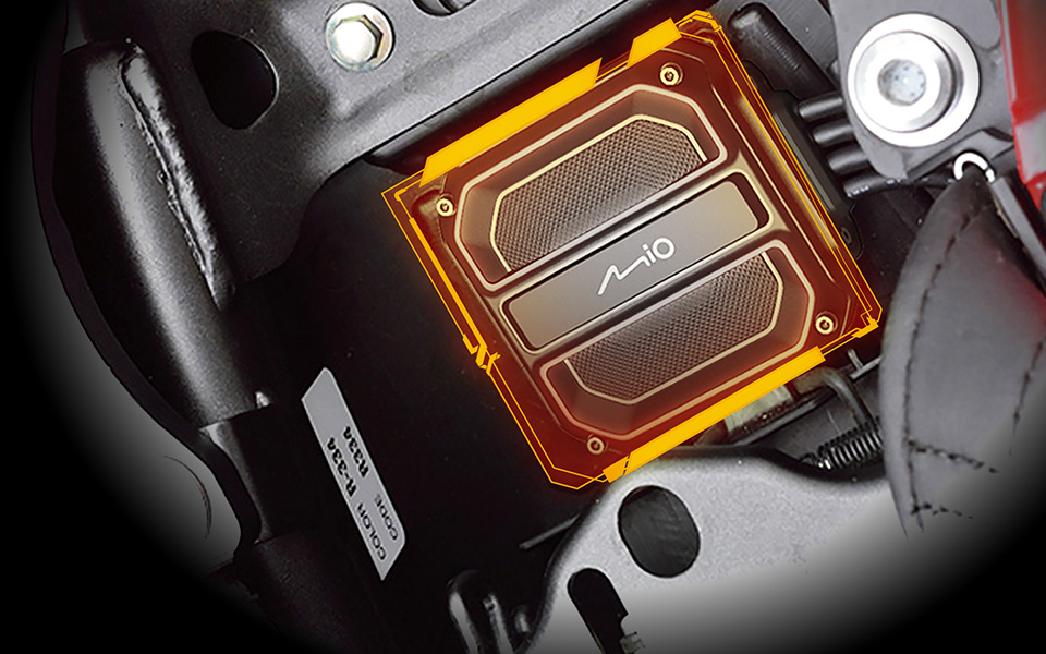 特徴｜オートバイ専用GPSドライブレコーダー｜MIO M820WD