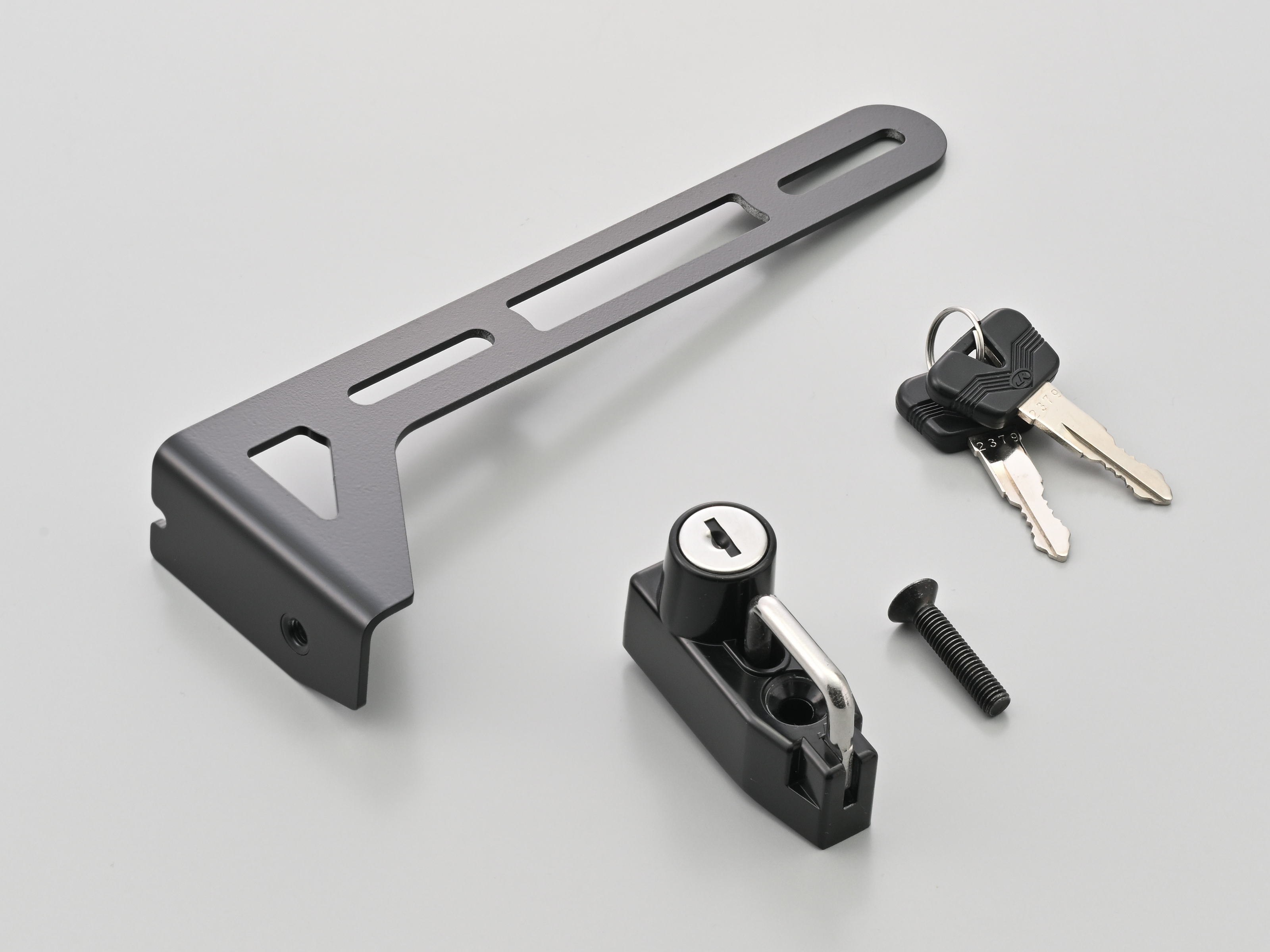 ヘルメットホルダー ナンバープレートクランプタイプ｜株式会社デイトナ