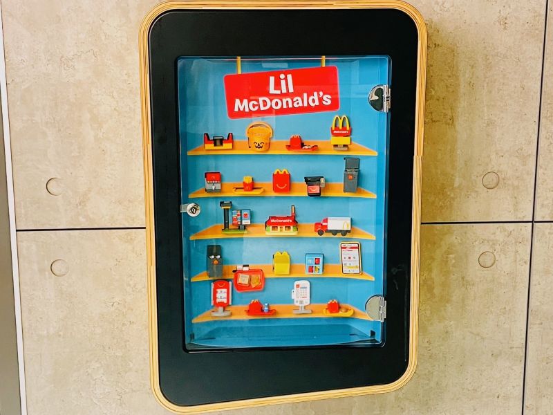 世界で進化するハッピーセット｜日本は「大人買い」旋風、アメリカは