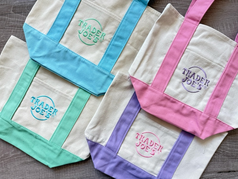 トレジョの人気すぎるミニトートに新色、各店舗からは「買えた」「買え