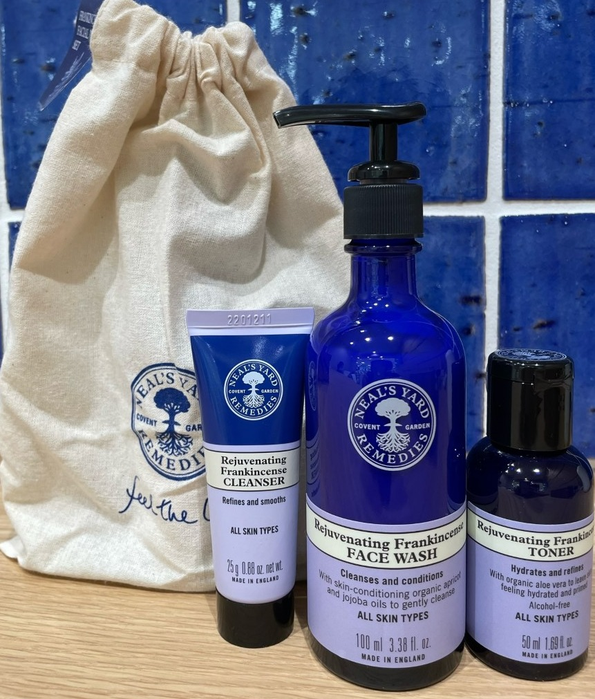 今だけ限定！ミニスキンケア付きフランキンセンスフェイシャル