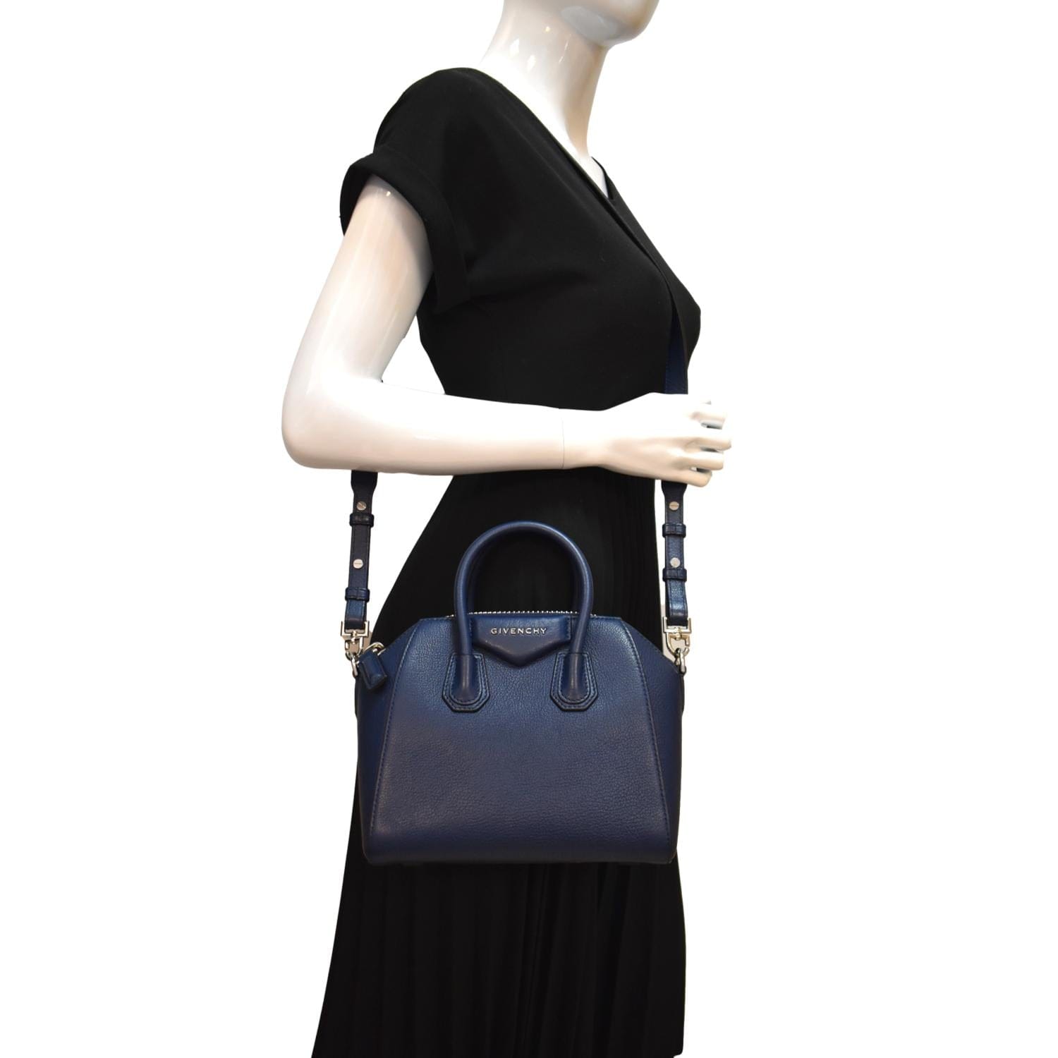 GIVENCHY Antigona Mini Grained Leather Shoulder Bag Blue