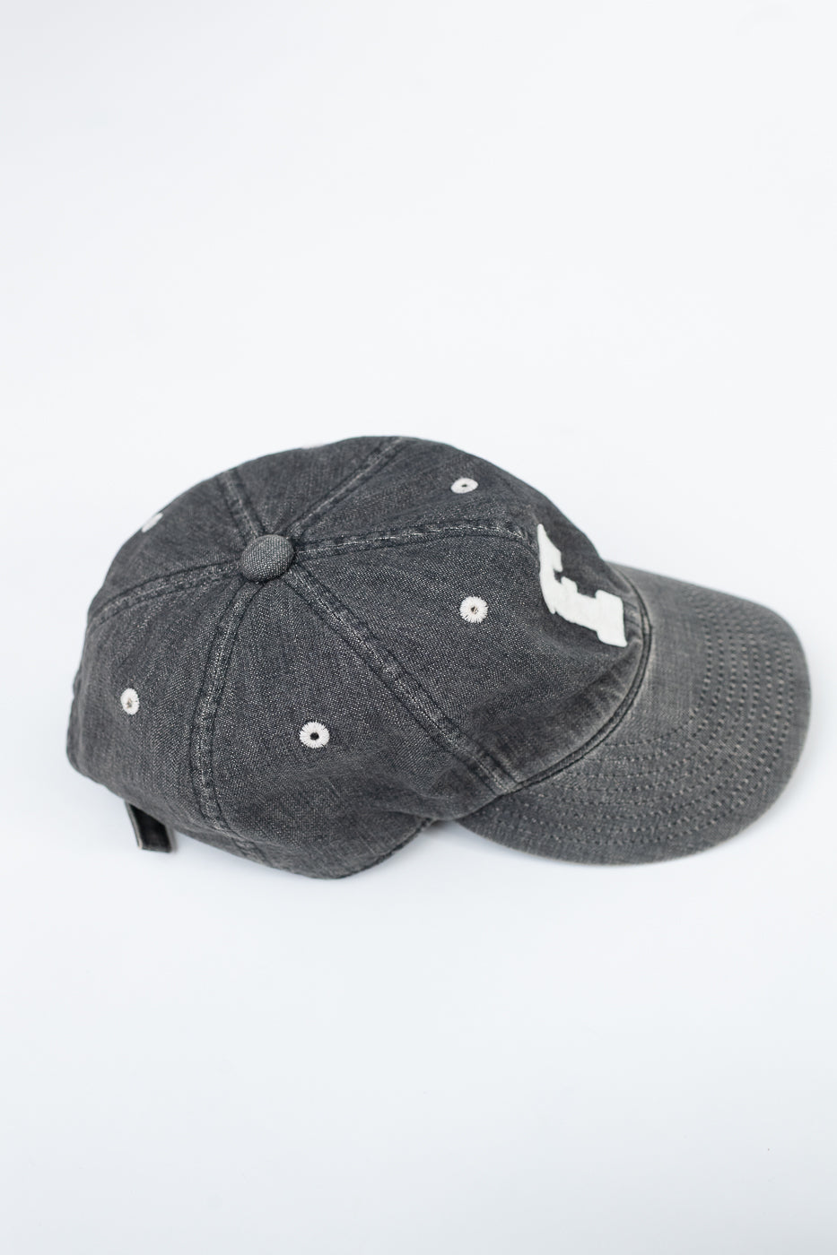 6843HW - 6 Panel Denim Baseball Cap 'F' Patch - Black Vintage Wash