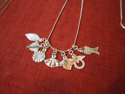 王朝時代の音を今に伝える 金細工またよし - 沖縄B級ポータル