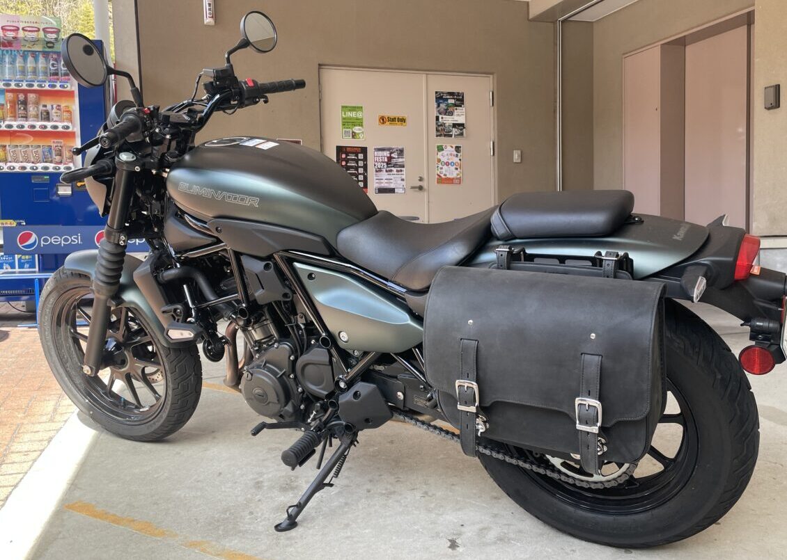 新製品】レザーサドルバッグ SB-114 x Kawasaki エリミネーター400