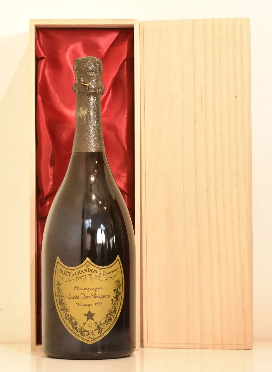 1985年 ドン・ペリニョン 白 シャンパン｜生まれ年ギフト