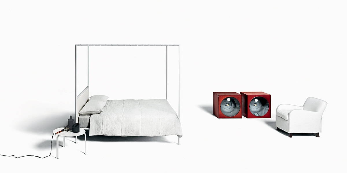 Low Scandinavian round table Dan | De Padova