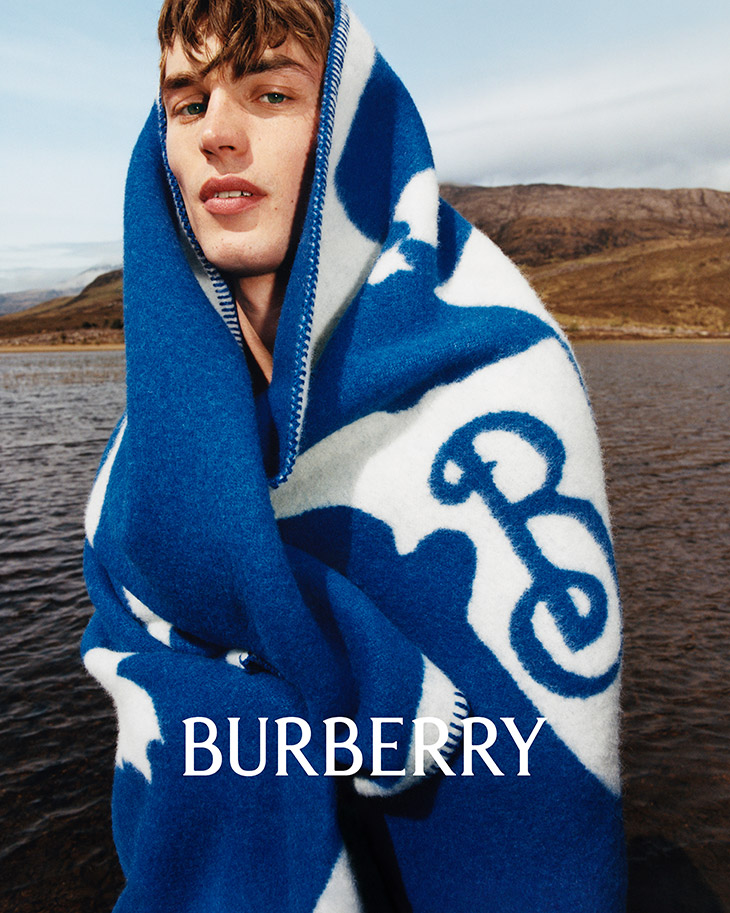Discover BURBERRY Winter 2023 Collection