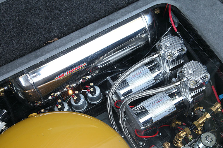 エアサスのタンクやコンプレッサーを増やす意味はあるのか？