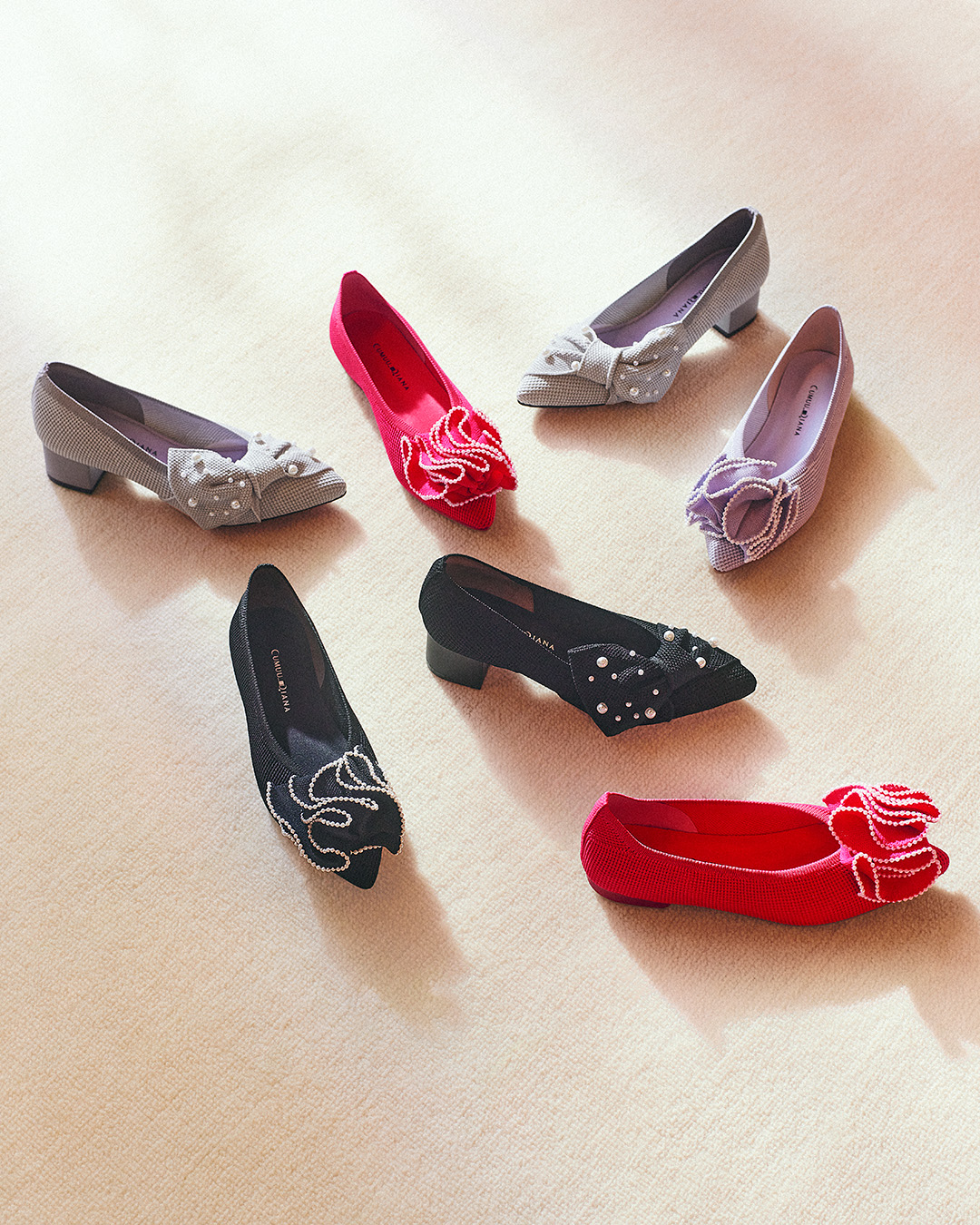 ダイアナからサステナブルな取り組みに特化した ニットシューズの新