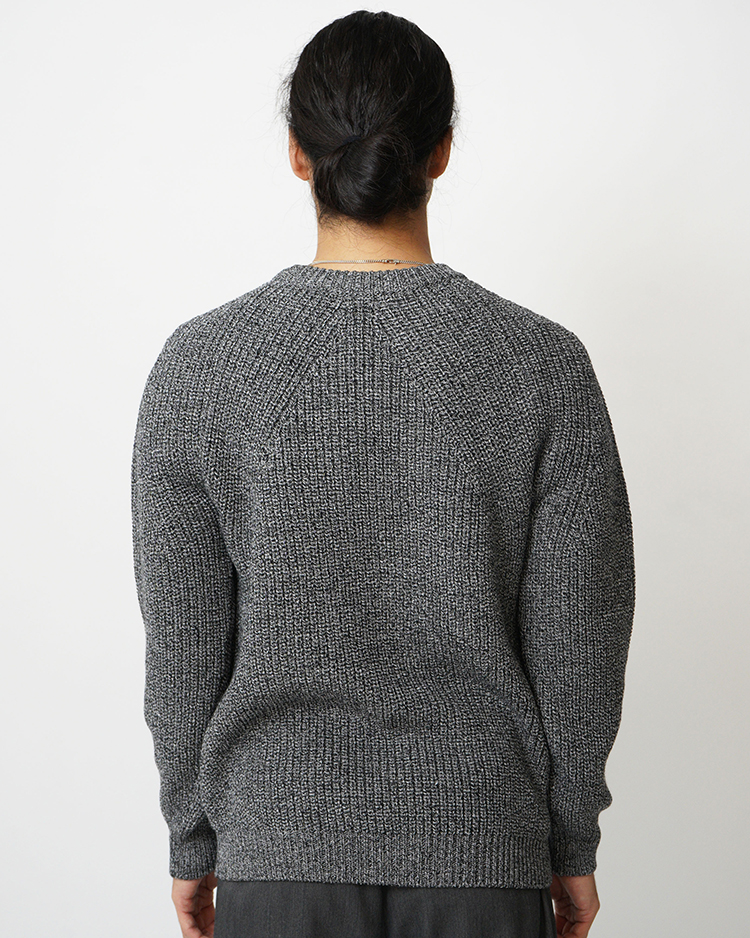 SIGNATURE CREW NECK / IVORY × BLACK | BATONER (MEN)(バトナー