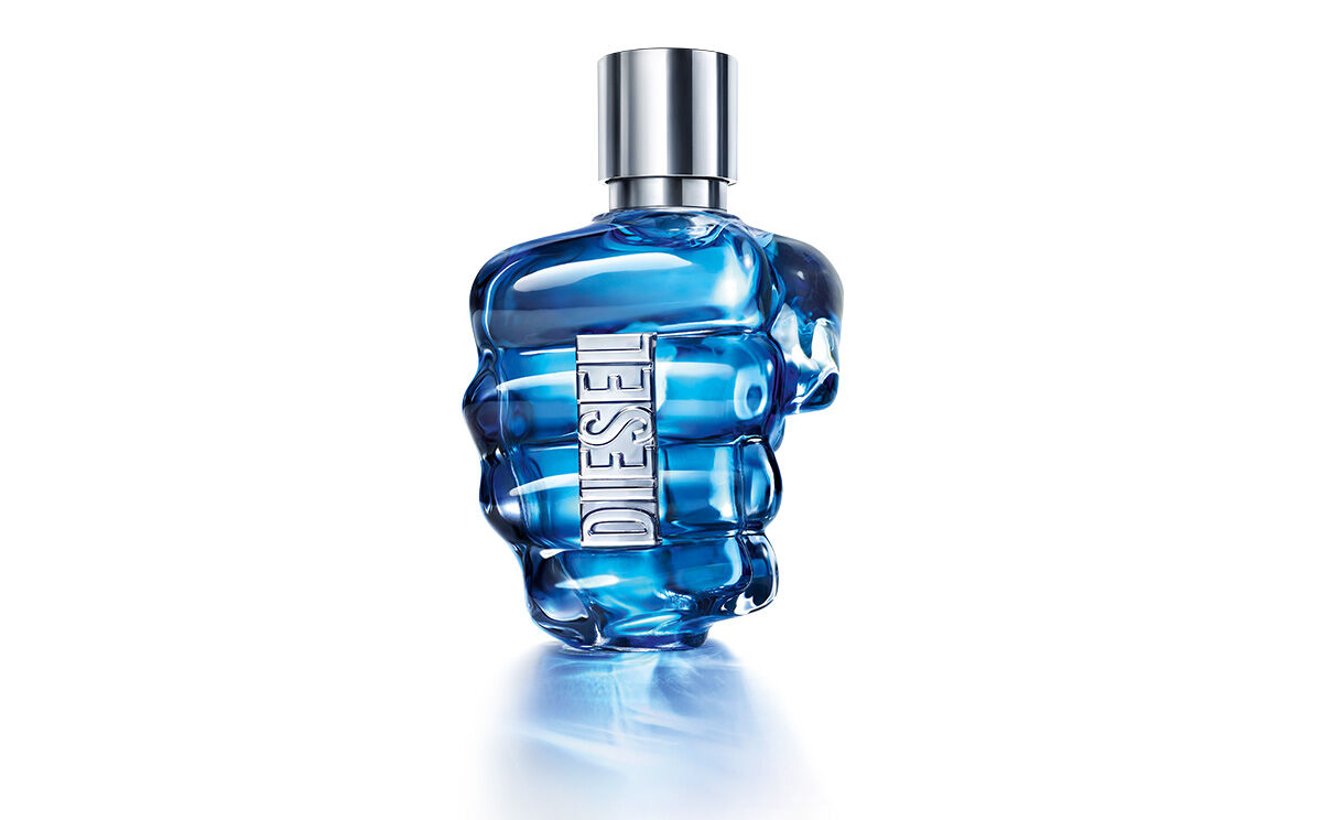 スケプタがアンバサダーを務める最新フレグランス｜DIESEL NEWS