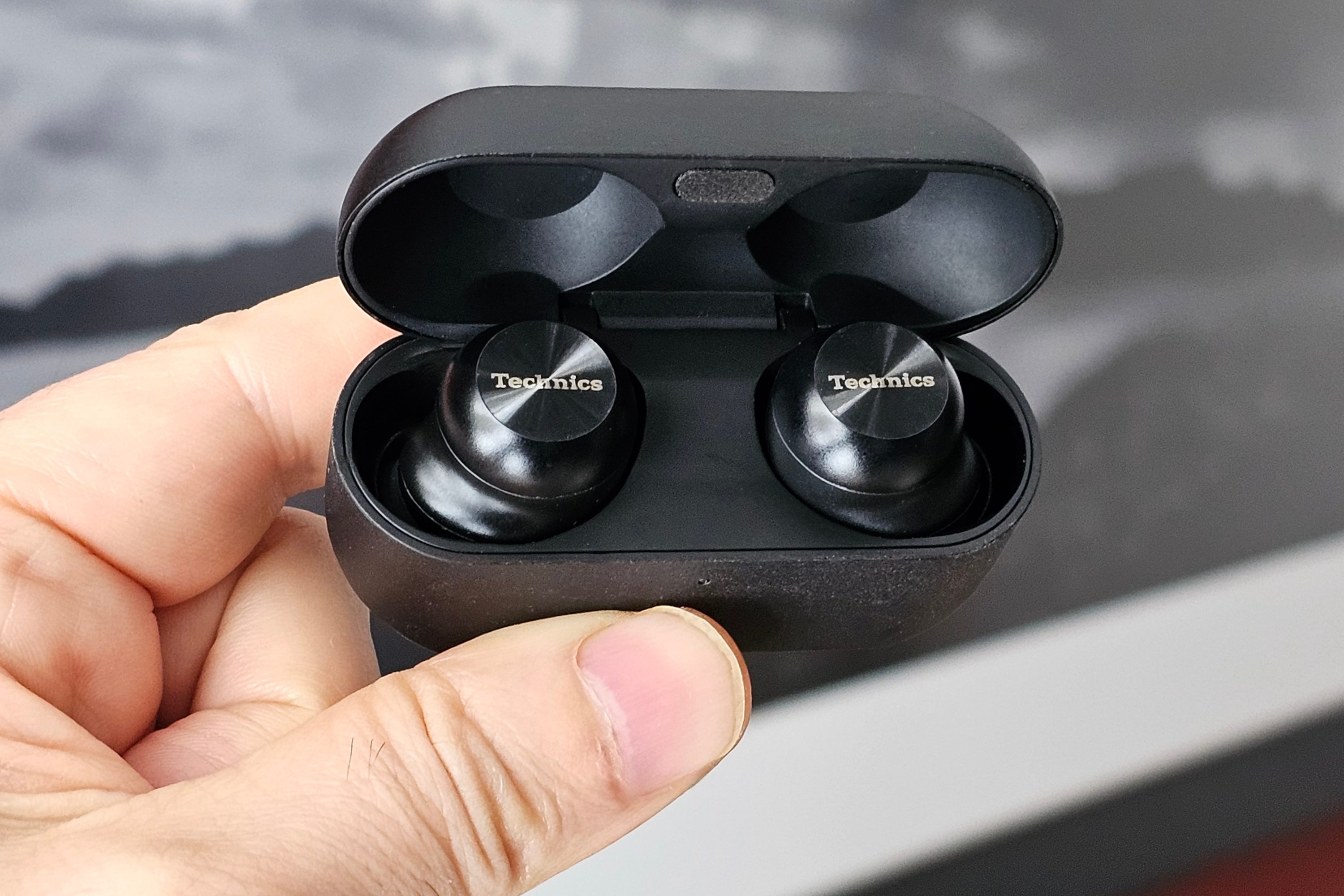 Technics EAH-AZ100 review: true hi-fi wireless earbuds - Digital