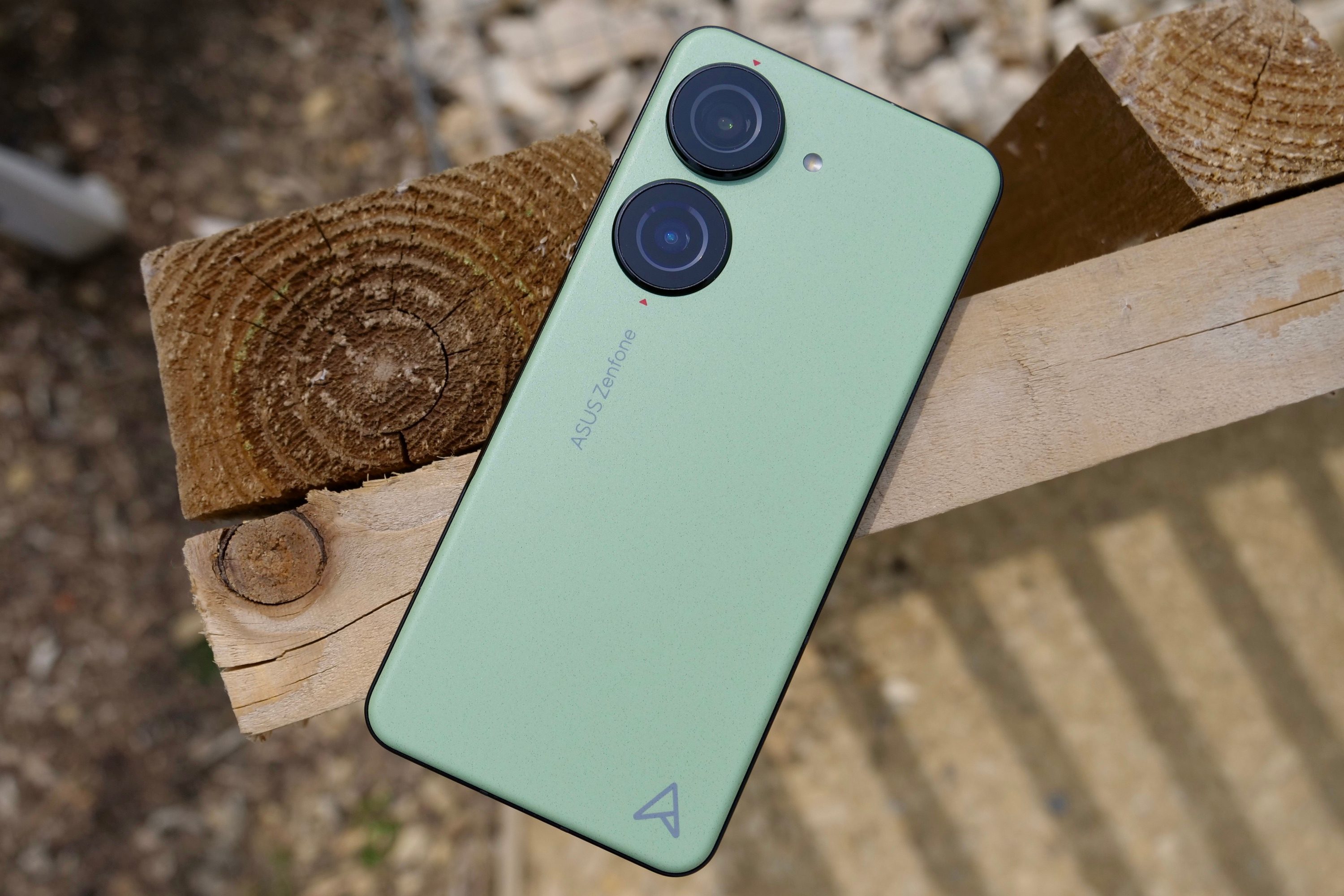 Asus Zenfone 10 review: meet the anti-Galaxy S23 Ultra - Digital