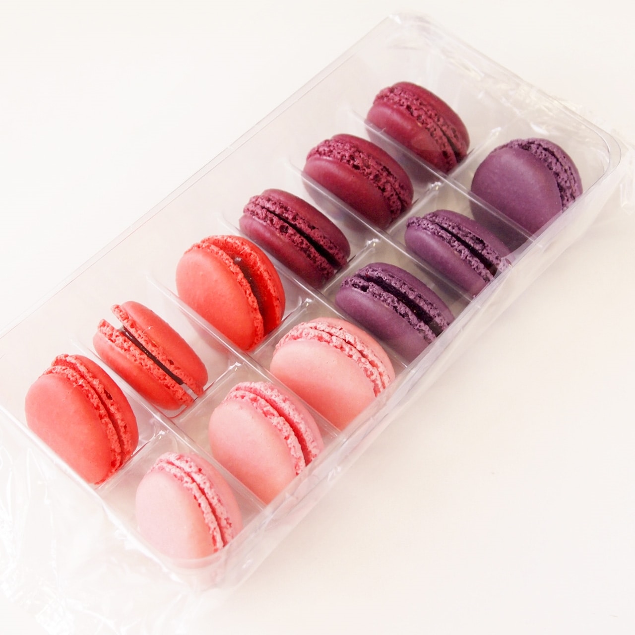 フランス産 マカロン レッドフルーツ アソート 12個 (4種×各3個