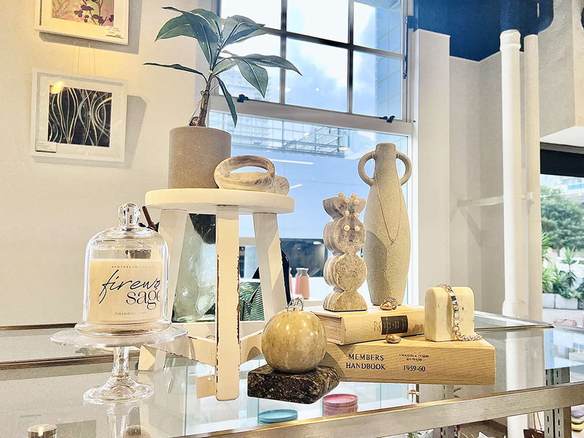 アクセサリーショップのディスプレイ｜横浜ディスプレイミュージアム