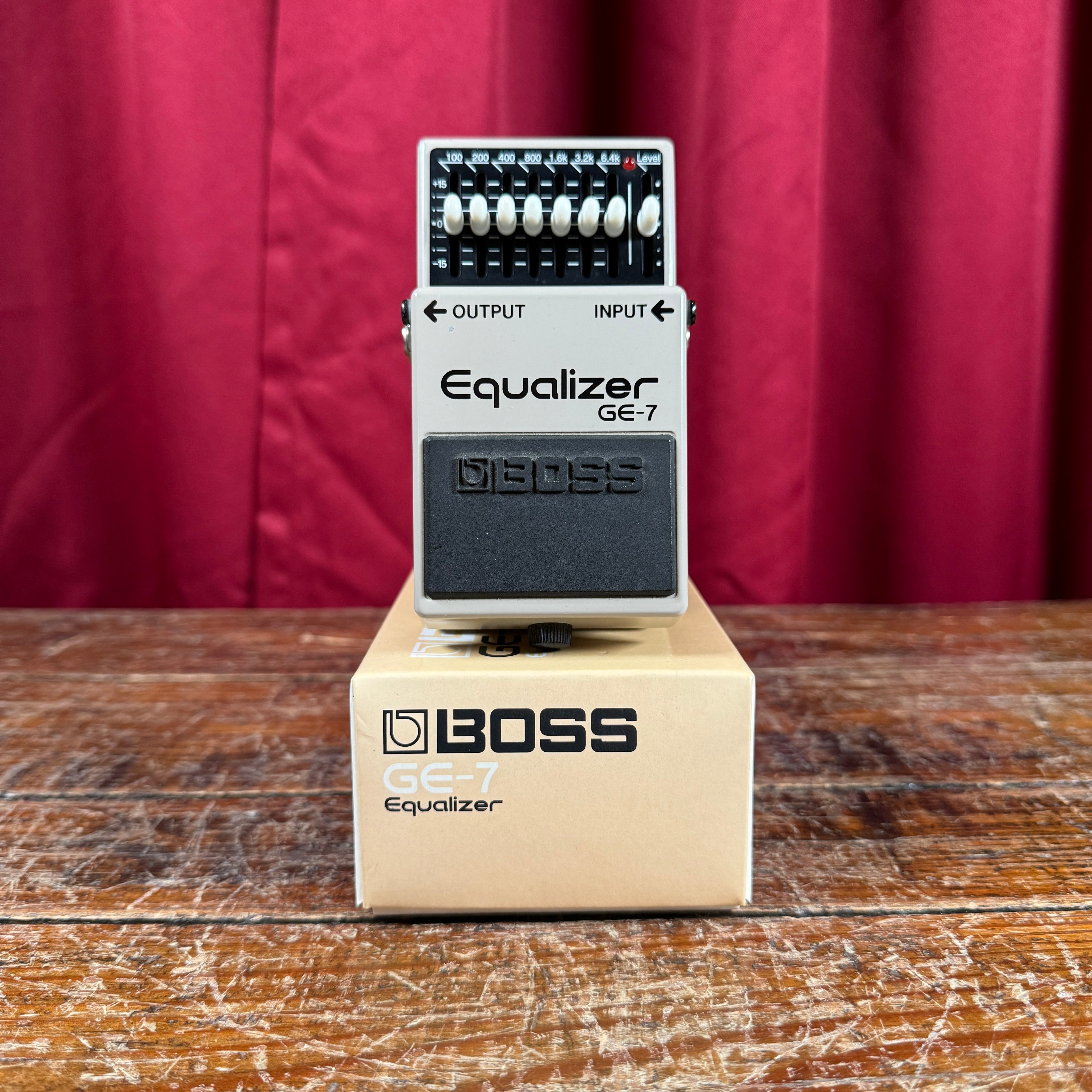 Boss GE-7 Equalizer 7 Band Graphic EQ Pedal *Video Demo