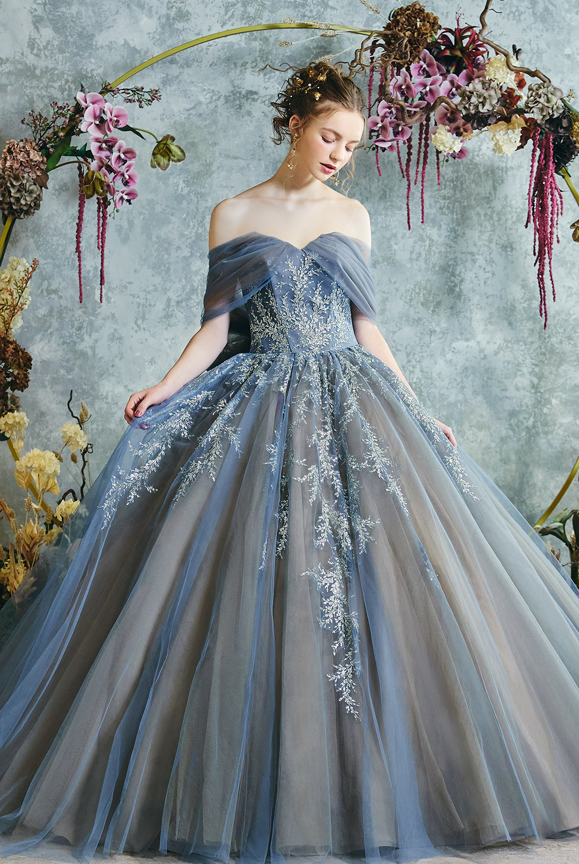 LU-0155 | DRESS GALLERY BOX